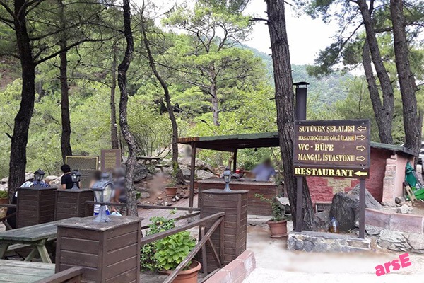 ars-E-Kamp-yemek.jpg
